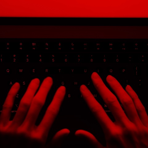 Τράπεζα Θεμάτων - επίθεση χάκερ κατά τη διάρκεια σχολικών εξετάσεων: Πού στρέφονται οι έρευνες των αστυνομικών της Δίωξης Ηλεκτρονικού Εγκλήματος.