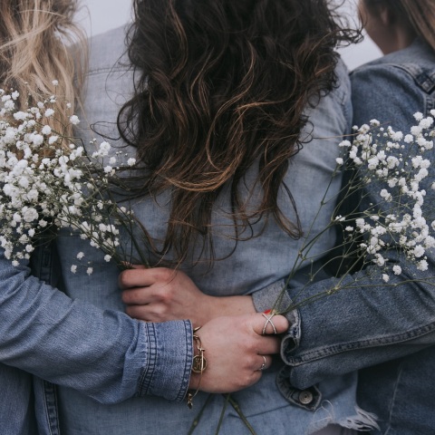 Πανελλήνιες 2023: Φεμινισμός και ισότητα των φύλων στο προσκήνιο, με αφορμή το κείμενο που δόθηκε στους υποψήφιους - Οι γυναίκες ενάντια στη «γυάλινη οροφή».