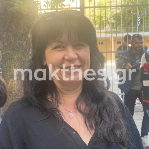 Πανελλήνιες 2023: Η Άννα Μοναστηρίωτη δίνει ξανά εξετάσεις μετά από 35 χρόνια