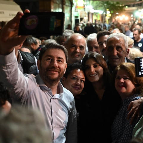 Εκλογές 2023 - Στη Ρόδο ο Νίκος Ανδρουλάκης: Μόνο με ανταγωνιστική οικονομία - ισχυρή ανάπτυξη θα έχουμε κοινωνική δικαιοσύνη, το μήνυμα του προέδρου του ΠΑΣΟΚ.