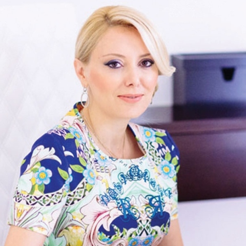 Μύθος ή πραγματικότητα το αδυνάτισμα στο Δερματολογικό Ιατρείο; Η δερματολόγος-αφροδισιολόγος Δρ Έφη Π. Μάρκου αναλύει τις επιλογές μας