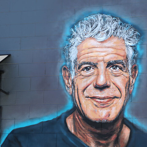 Mural με τον Άντονυ Μπουρνταίν