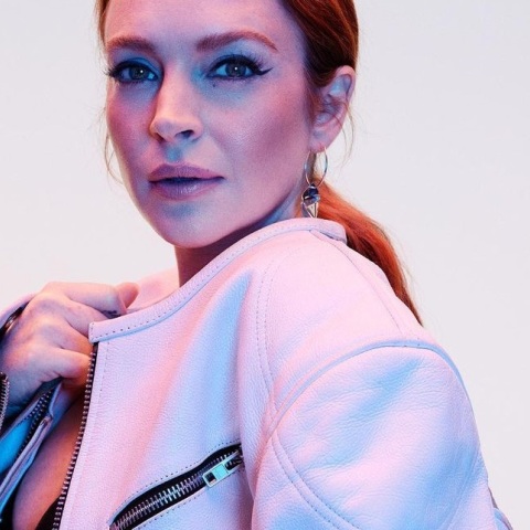 Λίντσεϊ Λόχαν: Περιμένει το πρώτο της παιδί και ποζάρει με φουσκωμένη κοιλιά - Η 36χρονη ηθοποιός μιλά για τη μητρότητα και τη νέα της ζωή.