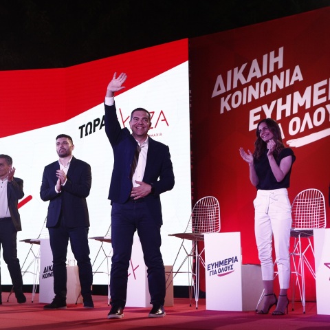 Εκλογές 2023: Η μεγάλη ήττα του ΣΥΡΙΖΑ στην πρώτη εκλογική αναμέτρηση, η προσπάθεια του ΠΑΣΟΚ να πάρει τη θέση του στην αντιπολίτευση, η μνήμη της εποχής των αγανακτισμένων.