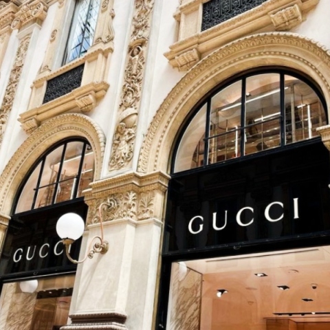 Κινδυνεύει η GUCCI και άλλοι κολοσσοί μόδας με υπέρογκα πρόστιμα;
