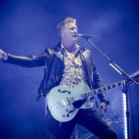 Ο Josh Homme των Queens of the Stone Age αποκαλύπτει την πρόσφατη μάχη του με τον καρκίνο