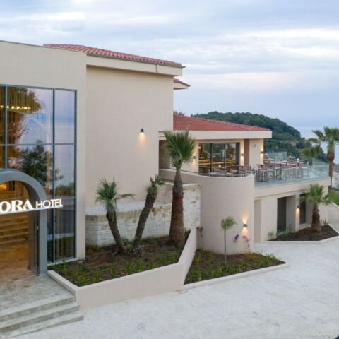 Cora Hotel & Spa Resort