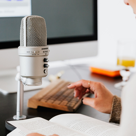 Η Key Books Διαβάζει για τους Άλλους