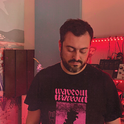 Ο Pan Pan στο home studio του