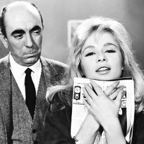 Γιορτή του Πατέρα: To βίντεο - αφιέρωμα της Finos Film με τους αγαπημένους πρωταγωνιστές του ελληνικού κινηματογράφου που ερμήνευσαν τον ρόλο του μπαμπά.