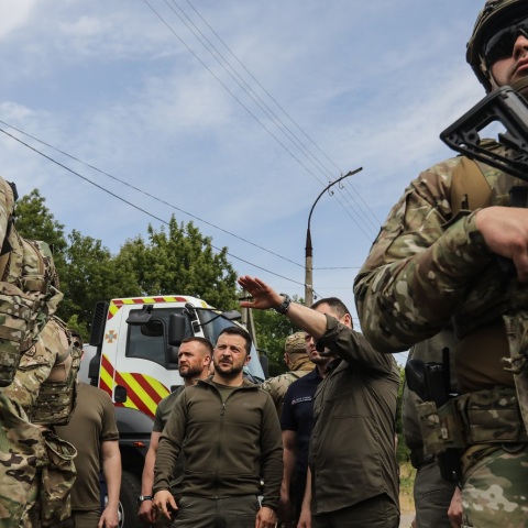 Ουκρανία - Βολοντίμιρ Ζελένσκι: Ανάρτηση για την Ημέρα του Πατέρα με ευχές στους στρατιώτες που πολεμούν τη ρωσική εισβολή.