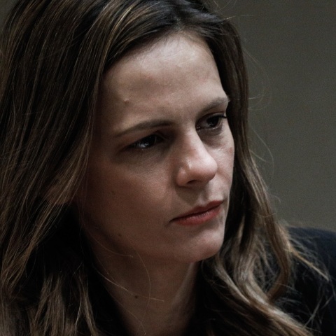 Έφη Αχτσιόγλου: Η υποψήφια βουλευτής του ΣΥΡΙΖΑ-ΠΣ ζητά την άμεση νομική κατοχύρωση του όρου «γυναικοκτονία» - Η δήλωσή της μετά το έγκλημα στην Κω.