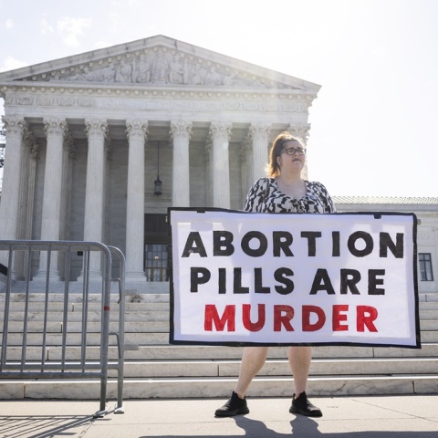 Διαμαρτυρία για το χάπι της άμβλωσης στις ΗΠΑ