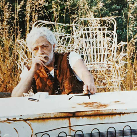 Ο Πάνος Κουτρουμπούσης στην εποχή των ανακαλύψεων