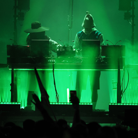 Release Athens x SNF Nostos 2023: Οι «διχαστικοί» Röyksopp και η αποκάλυψη τ@ Tash Sultana