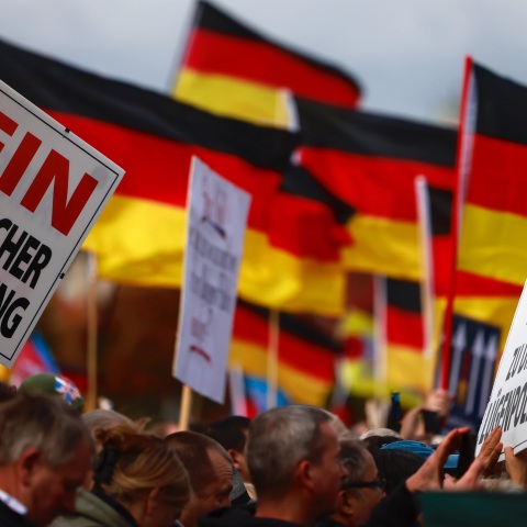 Γερμανία: Νέα δημοσκοπική άνοδος του ακροδεξιού κόμματος Εναλλακτική για τη Γερμανία (AfD) - Βρίσκεται πλέον στη δεύτερη θέση πίσω από τους Χριστιανοδημοκράτες.