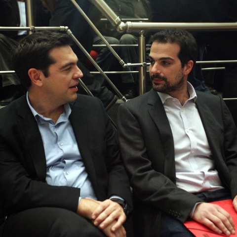 Ιδού ο Γαβριήλ έρχεται εν τω μέσω της νυκτός