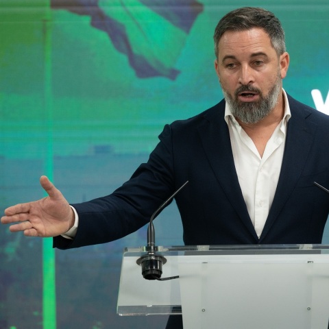 Ισπανία: Το ακροδεξιό Vox αρνείται την ύπαρξη της έμφυλης βίας και αναγκάζει το Λαϊκό Κόμμα να βαδίζει σε ναρκοπέδιο μέχρι τις εκλογές.