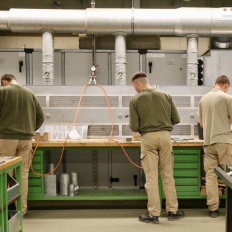 «Μαγαζί της Στενής»: Κρατούμενοι εργάζονται μέσα στη φυλακή για τη δημιουργία προϊόντων