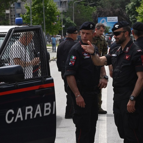 Ιταλία: Σαράντα τρεις συλλήψεις στην Καλαβρία για παράνομες δοσοληψίες πολιτικών με μαφιόζους - Η εμπλοκή της Ντράγκετα στην τοπική αυτοδιοίκηση.