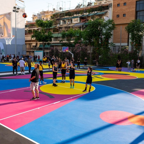 Δήμος Αθηναίων: Ανακαινίστηκαν πλήρως δύο ανοιχτά γήπεδα μπάσκετ στα Πατήσια