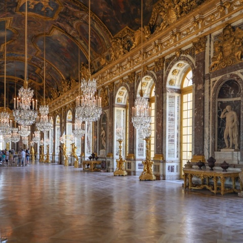 Βερσαλλίες: Ανοίγει ξανά για το κοινό το διαμέρισμα της Μαρίας Αντουανέτας - Ολοκληρώθηκαν οι εκτεταμένες εργασίες αποκατάστασης.