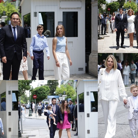 Οι νέοι υπουργοί με τις οικογένειές τους στην ορκωμοσία της κυβέρνησης