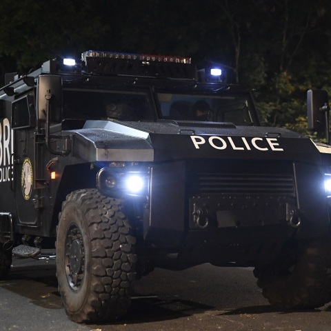 ΟΗΕ: Η Γαλλία πρέπει να αντιμετωπίσει τα βαθιά προβλήματα ρατσισμού στους κόλπους των δυνάμεων επιβολής της τάξης - Τρίτη ημέρα ταραχών μετά τον θάνατο εφήβου.