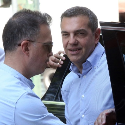 Γαλλία: Στην αποχώρηση του Αλέξη Τσίπρα από την ηγεσία του ΣΥΡΙΖΑ αναφέρεται ο σημερινός Τύπος της χώρας - Τα σχόλια των ΜΜΕ για τις εξελίξεις στον ΣΥΡΙΖΑ.