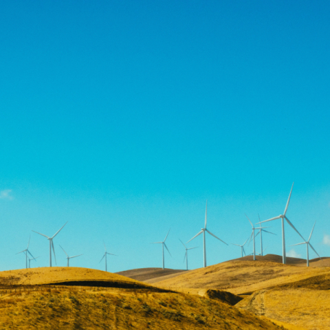 Αιολική ενέργεια και πυρκαγιές: Μια συκοφαντική συσχέτιση