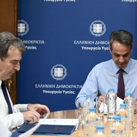 Στο υπουργείο Υγείας ο πρωθυπουργός Κυριάκος Μητσοτάκης