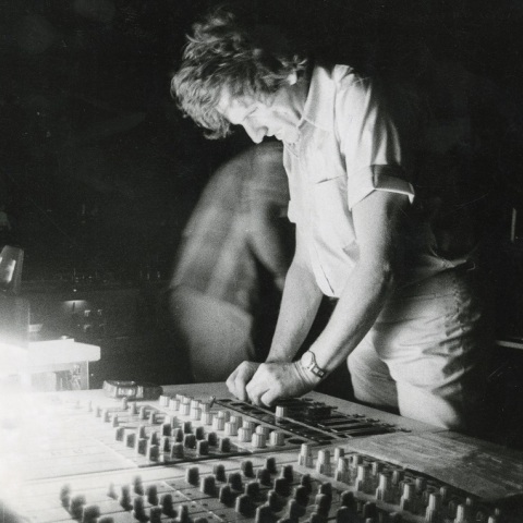 ΕΜΣΤ: Διοργανώνει τη μεγαλύτερη εκθεσιακή παρουσίαση του Ιάννη Ξενάκη διεθνώς - Σημαντικά ντοκουμέντα για τον πρωτοπόρο συνθέτη και θεωρητικό. 