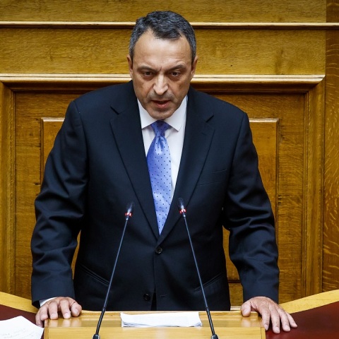 Βουλή: Οι «Σπαρτιάτες» ευχαριστούν από το βήμα της ολομέλειας τον Ηλία Κασιδιάρη - Για τη στήριξε που πρόσφερε στο ακροδεξιό κόμμα ώστε να μπει στη Βουλή. 