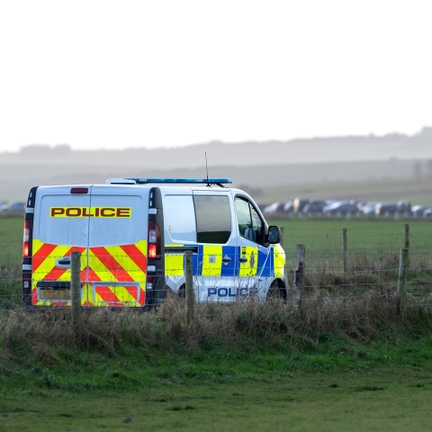 Βρετανία: Περισσότερα από 700 πυροβόλα όπλα κατασχέθηκαν σε κοινή βρετανο-ισπανική επιχείρηση - 74 συλλήψεις και 50 καταδίκες μέχρι στιγμής.