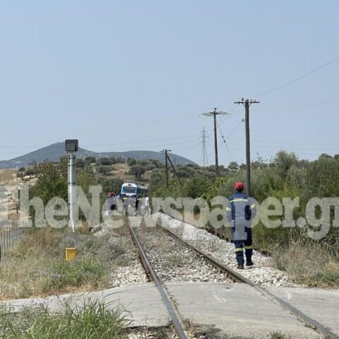 Οι αρχές στο σημείο της παράσυρσης μοτοσικλέτας από τρένο στον Βόλο