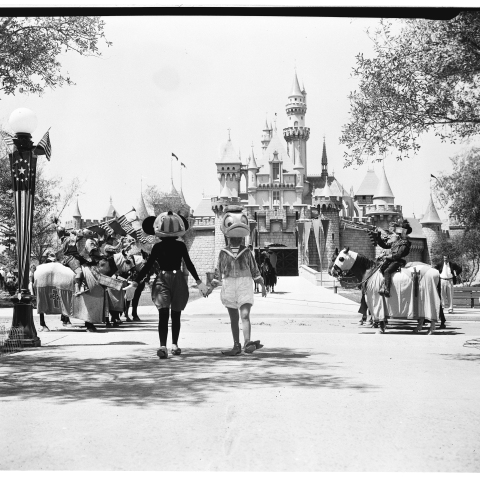 Σαν σήμερα 17 Ιουλίου 1955 άνοιξε η Disneyland στην Καλιφόρνια