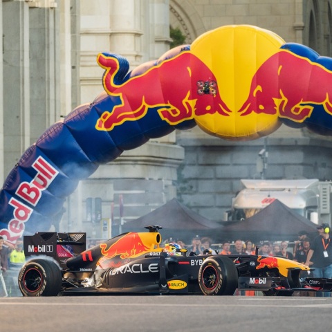 red_bull_showrun_by_alumil_competition__1_