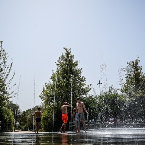 Καυσωνας: Ο μεγαλύτερος σε διάρκεια που καταγράφηκε στη χώρα