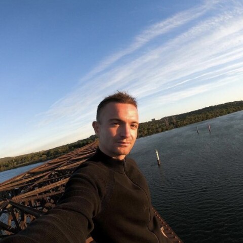 Ο 30χρονος κασκαντέρ που σκοτώθηκε μετά από πτώση από ουρανοξύστη