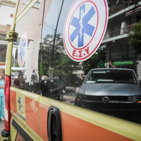 Ηράκλειο: Σοβαρό τροχαίο στον Άγιο Νικόλαο - Σε κρίσιμη κατάσταση 30χρονη γυναίκα - Χειρουργείται αυτή την ώρα στο νοσοκομείο. 