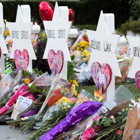 ΗΠΑ: Σε θάνατο καταδικάστηκε 50χρονος που σκότωσε 11 πιστούς σε συναγωγή - Μια από τις χειρότερες αντισημιτικές επιθέσεις στην αμερικανική ιστορία.