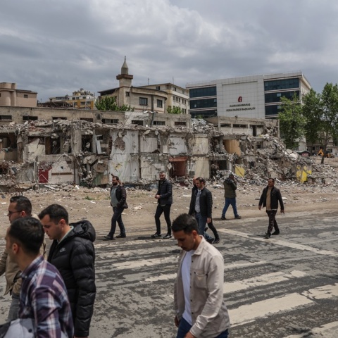 Έξι μήνες από τον φονικό και καταστροφικό σεισμό στην Τουρκία