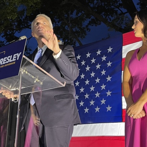 Μπράντον Πρίσλεϊ: Υποψήφιος των Δημοκρατικών για κυβερνήτης του Μισισίπι ο ξάδελφος του «βασιλιά του ροκ εν ρολ», Έλβις Πρίσλεϊ - Η προοδευτική ατζέντα του.