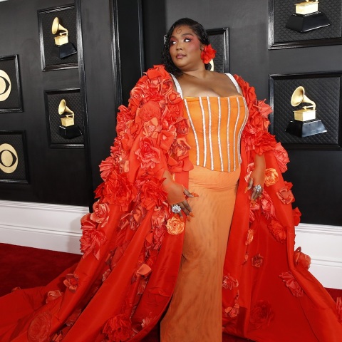 Lizzo: Δικηγόροι εξετάζουν περαιτέρω καταγγελίες για σεξουαλική παρενόχληση κατά της Αμερικανίδας τραγουδίστριας και ακτιβίστριας.