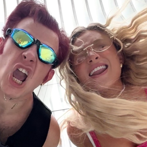 Μάικ Γκόρντον: Έκανε πάλι viral το μουσικό είδος Eurodance με «Planet of the Bass».