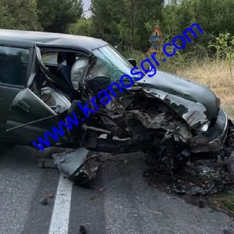 Ζημιές στο στρατιωτικό τζιπ μετά το τροχαίο ατύχημα στη Θεσσαλονίκη