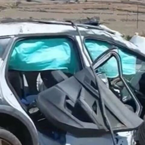 aytokinito-paros-troxaio