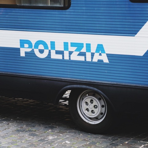 Ιταλία: Συνελήφθη ο 21χρονος Ολλανδός που σκότωσε τον πατέρα του και οικογενειακό φίλο, που τους φιλοξενούσε στις διακοπές - Μεγάλη αστυνομική επιχείρηση.