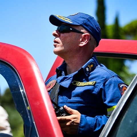 Άγιο Όρος: Υπό μερικό έλεγχο τέθηκε η φωτιά στην περιοχή Κερασιά - 33 πυροσβέστες στην επιχείρηση κατάσβεσης - Πραγματοποιήθηκαν ρίψεις νερού.