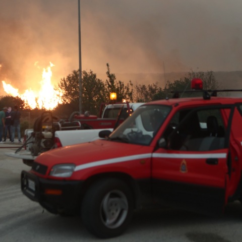 Φωτιά στην Αλεξανδρούπολη: Ειδοποιήθηκαν μέσω του 112 ώστε να εκκενώσουν την περιοχή τους οι κάτοικοι εννέα οικισμών - Ποιες περιοχές απειλούνται.